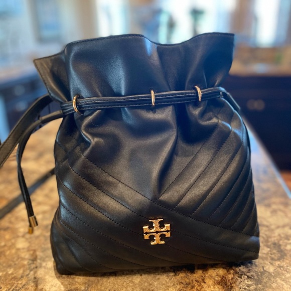 Tory Burch Handbags - Tory Burch Kira Chevron Bucket Bag